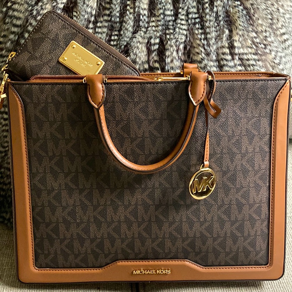 NEW Michael Kors brown shoulder bag AND used matching wallet